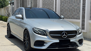 รูปรถยนต์ Mercedes-Benz E220d 2016