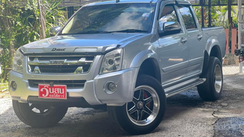 รูปรถยนต์ Isuzu D-Max 2010