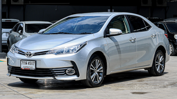 รูปรถยนต์ Toyota Corolla 2018