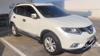 รูปรถยนต์ Nissan X-Trail 2015