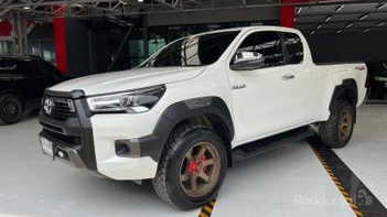 รูปรถยนต์ Toyota Hilux Revo 2024