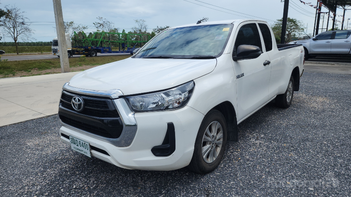 รูปรถยนต์ Toyota Hilux Revo 2021