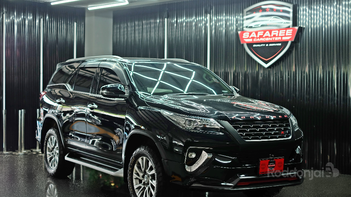 รูปรถยนต์ Toyota Fortuner 2019