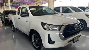 รูปรถยนต์ Toyota Hilux Revo 2021