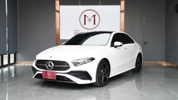รูปรถยนต์ Mercedes-Benz A200 2023