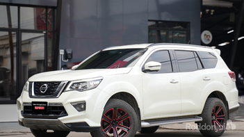 รูปรถยนต์ Nissan Terra 2018