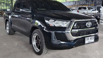 รูปรถยนต์ Toyota Hilux Revo 2024