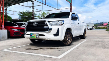 รูปรถยนต์ Toyota Hilux Revo 2020