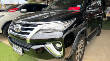 รูปรถยนต์ Toyota Fortuner 2018