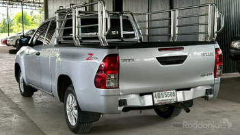 รูปรถยนต์ Toyota Hilux Revo 2021