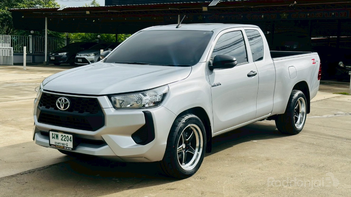 รูปรถยนต์ Toyota Hilux Revo 2024