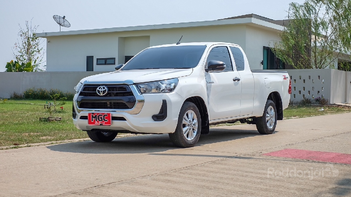 รูปรถยนต์ Toyota Hilux Revo 2021