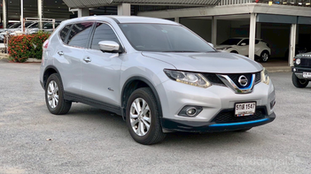 รูปรถยนต์ Nissan X-Trail 2016