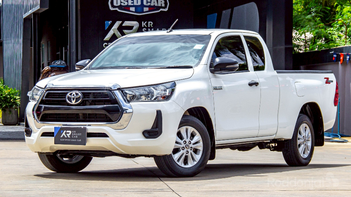 รูปรถยนต์ Toyota Hilux Revo 2023