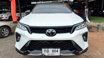 รูปรถยนต์ Toyota Fortuner 2023