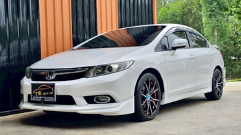 รูปรถยนต์ Honda Civic 2012