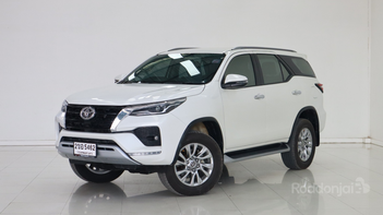 รูปรถยนต์ Toyota Fortuner 2022