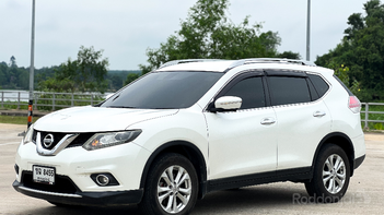 รูปรถยนต์ Nissan X-Trail 2017