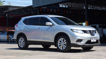 รูปรถยนต์ Nissan X-Trail 2017